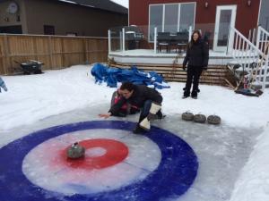 CBCNews's tweet photo. Dave and Natal Laycock build backyard curling rink http://t.co/hAWdJ5Rtls http://t.co/ioChm0LbOu