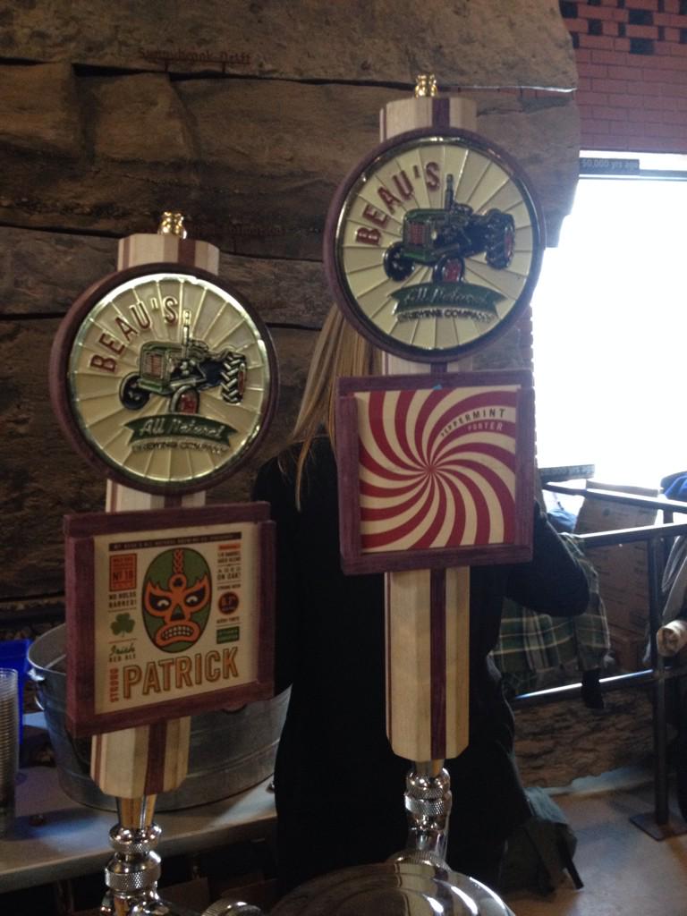 mmmbeth's tweet photo. #PepperMintPorter @beausallnatural @bigrigbrew is going fast at #BrewersBackyard #EBW @brewmarket http://t.co/emT6fXExi5