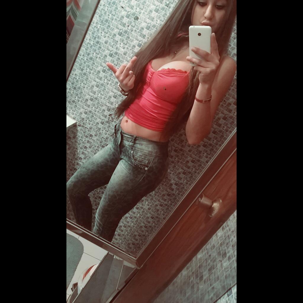 BPresumida's tweet photo. "Ella es bacana yo te lo aseguro "
@ziibasss #quefueee http://t.co/jx2LNqhNvD