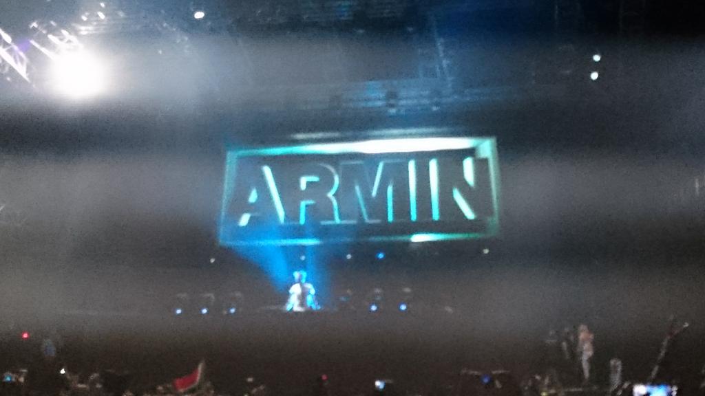 #AVB dropping the beat!!  🙌 #arminvanbuuren #UltraSA2015 ##CapeTown #trancefamily #EDMFamily .ultra .UltraMusicM_