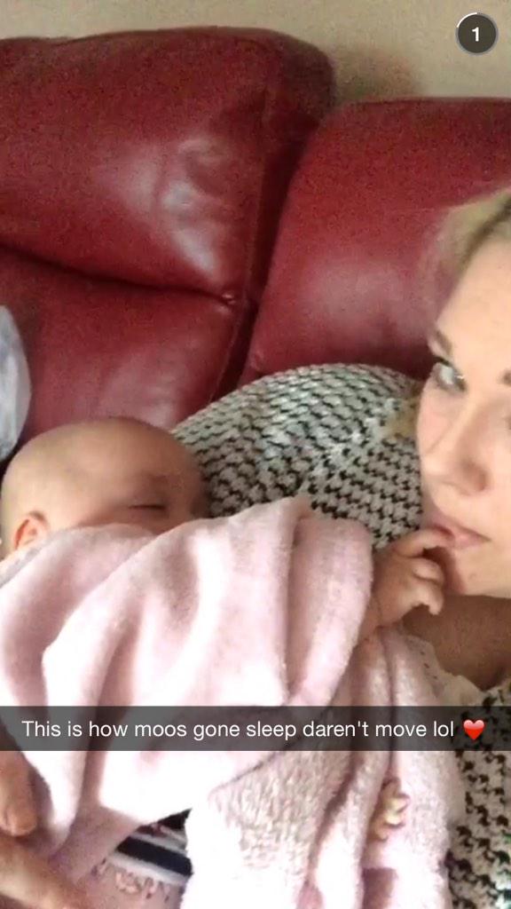 RBarsby's tweet photo. My gorgeous moo xxxx http://t.co/IlGiCK1zEA