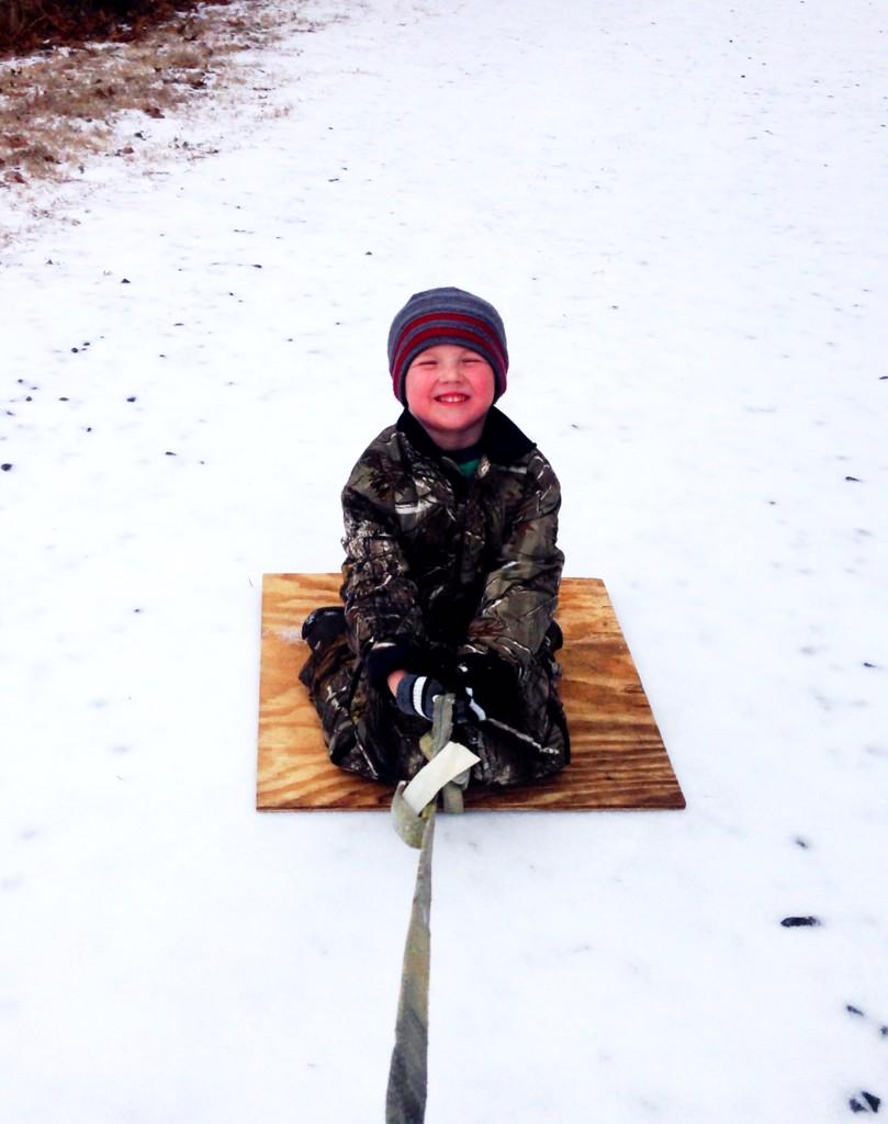 hillary_dean's tweet photo. Kooper Dean from Greenbrier, Ar - Loving his snow day! #beon11 http://t.co/75eLLBbbZW