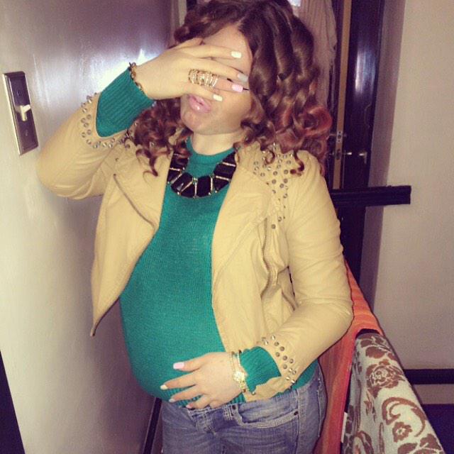 eshbby_1's tweet photo. LAIVION's mom http://t.co/7LV0Zsofgv