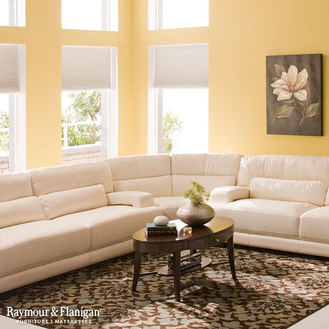 raymourflanigan's tweet image. We match @MarjisBeads @kristinnw! Here&apos;s some more tips on designing with yellow: ow.ly/J9dX5 #designtweet