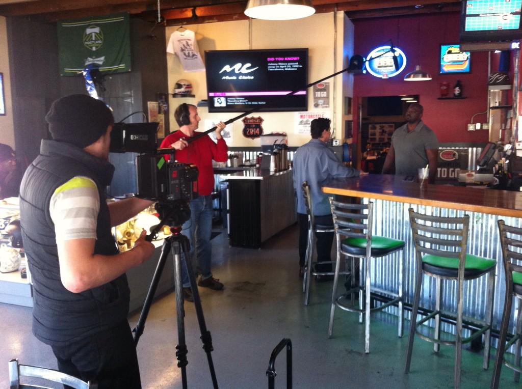 LReynoldsVideo's tweet photo. Some snaps from a fun shoot this weekend! #BehindTheScenes #ShortFilm http://t.co/8jnG6Dec76