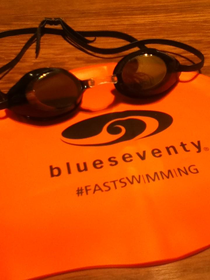 lucybyram's tweet photo. Thank you @blueseventy for the new hat and goggles and thanks @YorksTriAcademy for a good weekend!! http://t.co/IiaJsVDevI