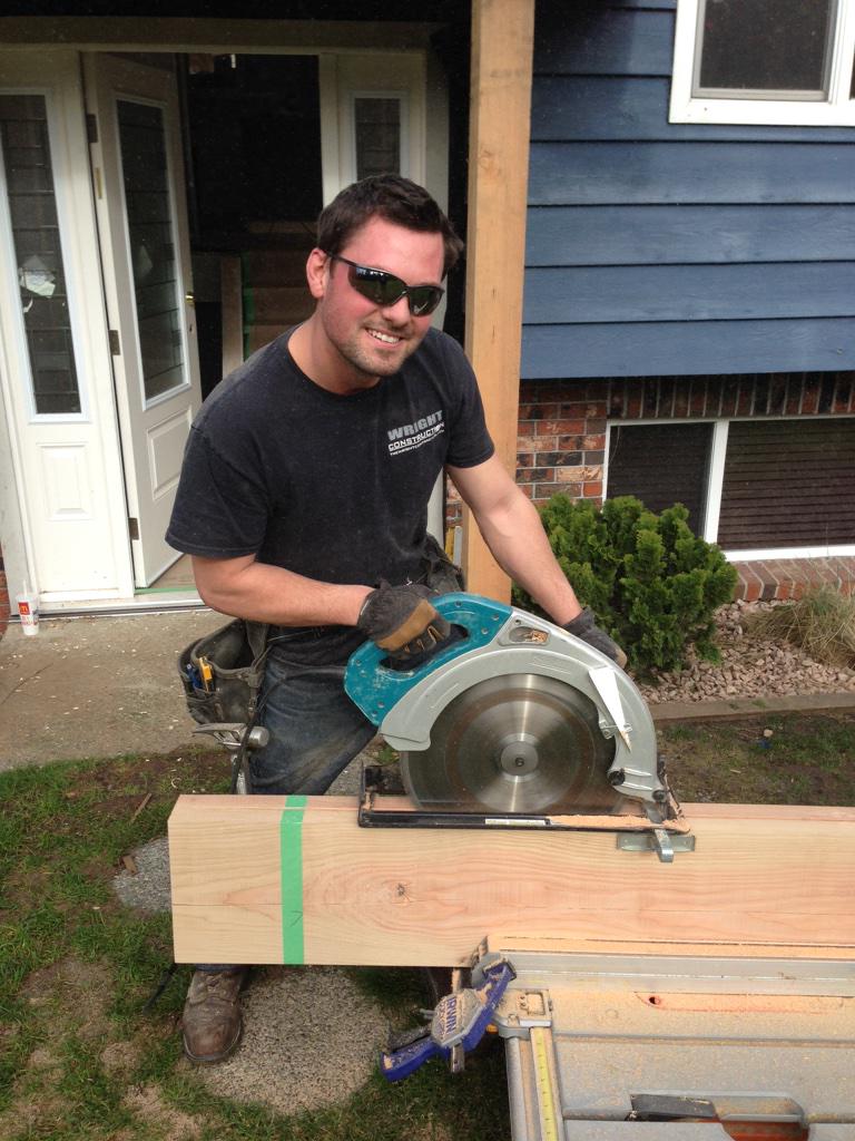 WrightConstrn's tweet photo. Another day here at Wright Construction with owner Chris getting his hands dirty with the 16" skillsaw @TimberKings http://t.co/hFio7irnu4