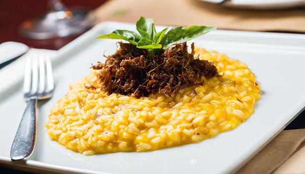 veja_bh's tweet photo. Precisando economizar? Garimpamos dez restaurantes com promoções que valem a pena http://t.co/60dpMgmChY http://t.co/cp2bnSVgrO