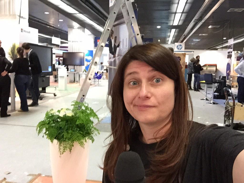 fannysparty's tweet image. Filage et répétition des #mstechdays TV. Tout en Live cette année #zeroPression #memePasPeur