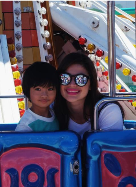 eloisamorong's tweet photo. Read all about @annecurtissmith's trip to Melbourne's LUNA PARK on the blog now! @AnneDotPH www.anneph http://t.co/lBFM1AwWe6