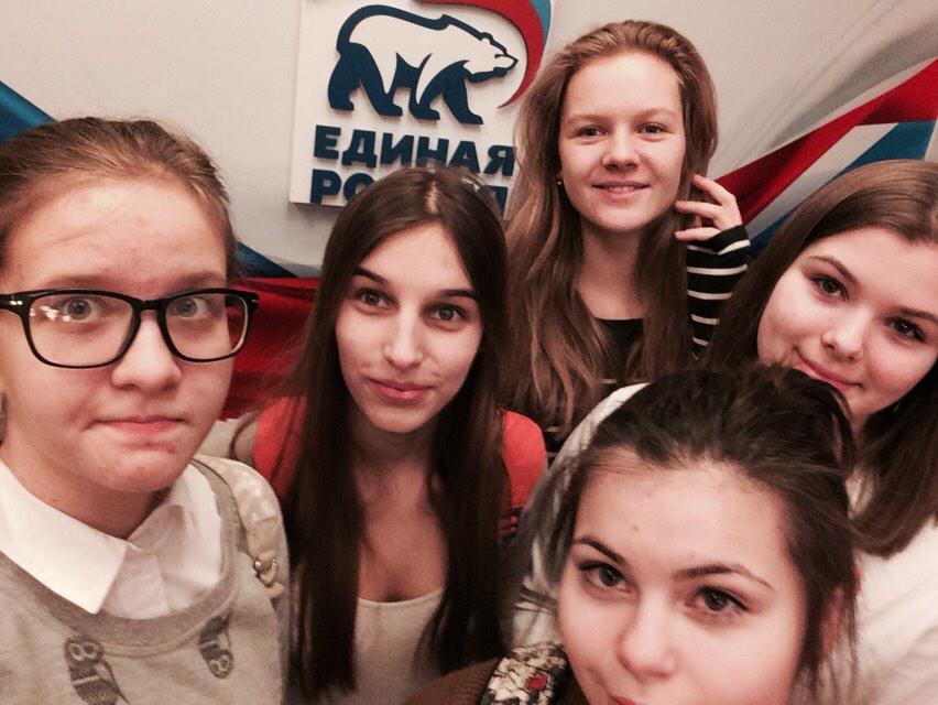 fuckinlovers's tweet photo. Тип патриоты🇷🇺 #russia #Putinisking http://t.co/4h6ISqKFIX