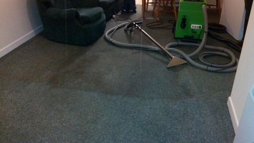 Property_clear's tweet image. Need your carpets cleaned. Give us a call 0852766329