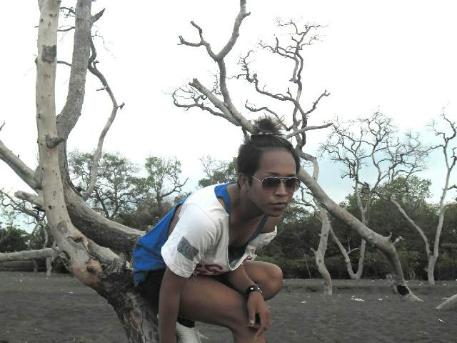 KeyHendrick's tweet photo. Pantai tambak sari. Pajarakan punya @probolinggoJEH http://t.co/Q6UQF5Hqmb