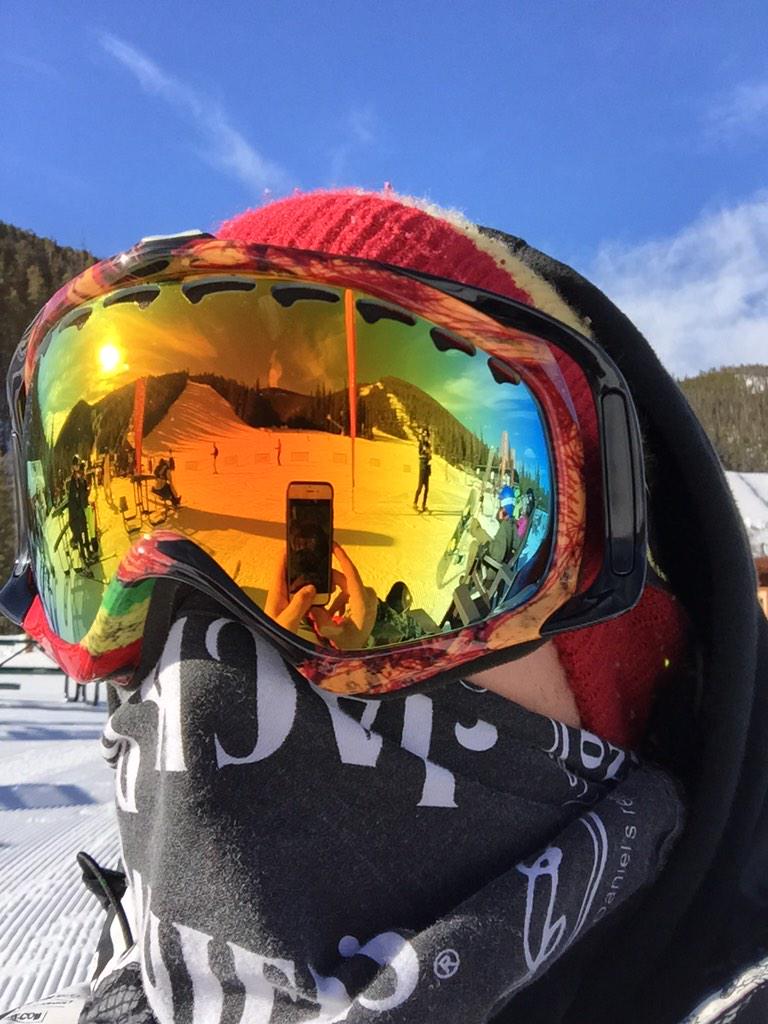 NathanBeels's tweet photo. Loving the coloRADo spring weather. What month is it again? #keystone http://t.co/GHCZ2StztO