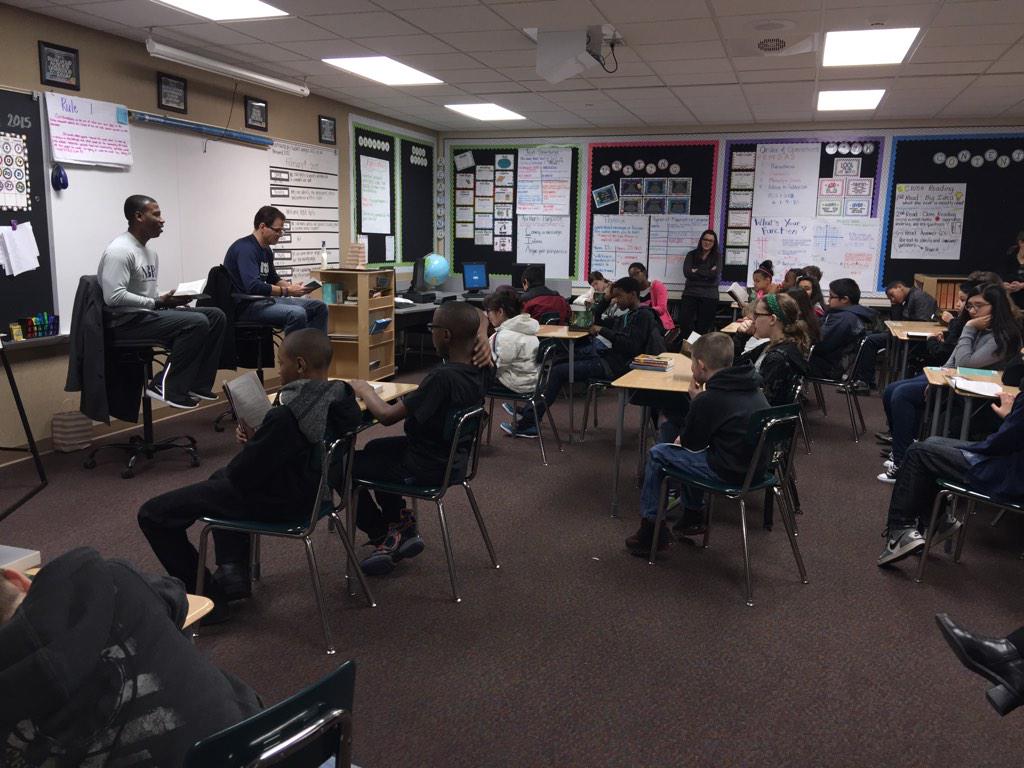 SFE_3820's tweet image. Thanks @OfficialNBARefs and @Scholastic for another great visit.  #motivationtoread #successfulpeopleread #sfereads