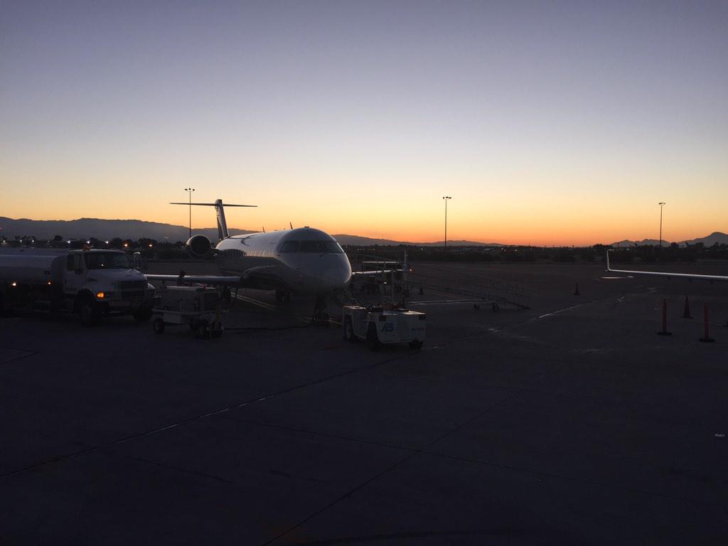 rockyrumpel's tweet photo. @Delta early flight #beautiful http://t.co/WqQzUdrpiQ