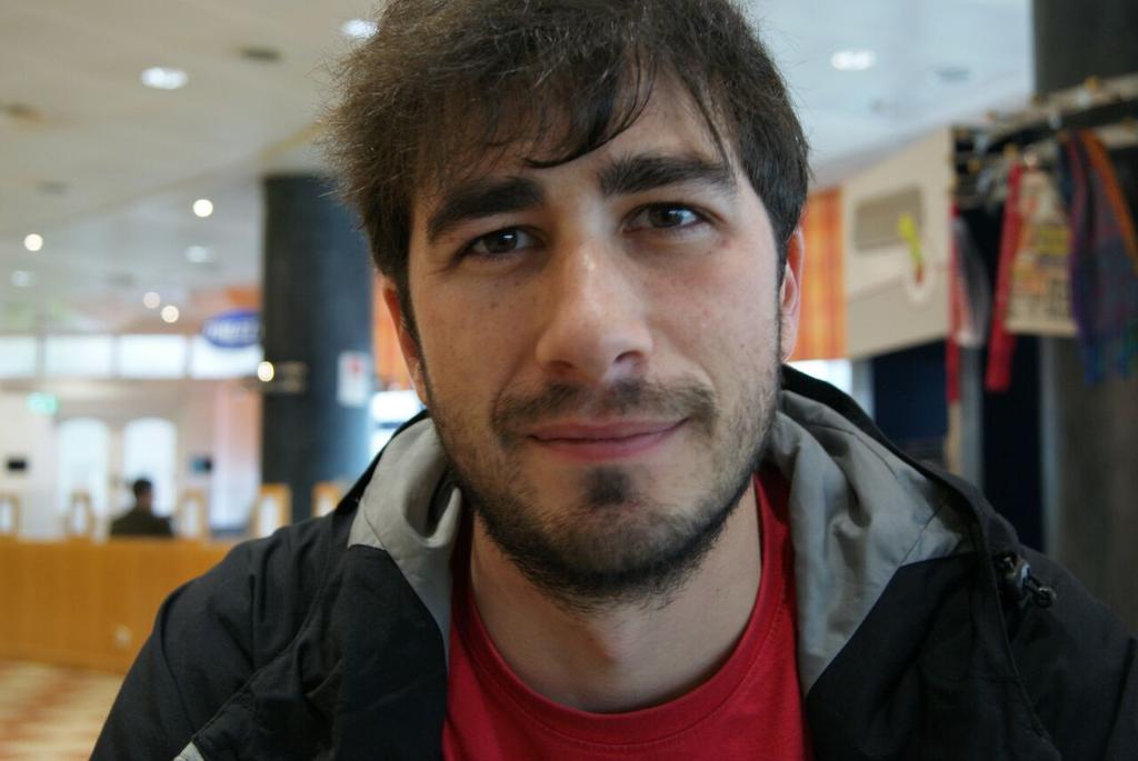 AVRdesaparecido's tweet image. Por favor, no parad la difusión de las fotos de Antonio. Sigue desaparecido desde 19Nov2014, Cádiz.Seas de donde seas