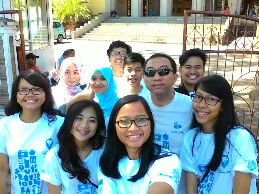 Salam hangat dari #BDGJuara unt #TasikBisa <a href="/rokpungsat/">Rok Pungsat</a> <a href="/tccf_official/">Tasikmalaya Creative</a> @adsTASIK <a href="/moka_KotaTasik/">MOKA Kota Tasik</a> <a href="/CfdTasik/">CFD Tasik</a>