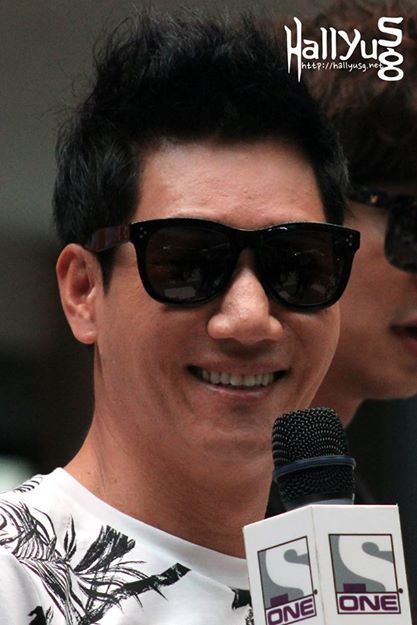 Happy birthday to Running Man\s big nose hyung, Ji Suk Jin! (  