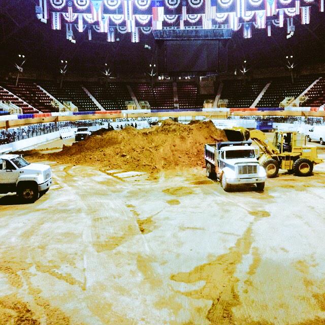 fwssr's tweet photo. That's a wrap Fort Worth, let the clean up begin. Until next year. @VisitFortWorth @NBCDFW @FWPOA #fwssr http://t.co/auKYbWoaHD
