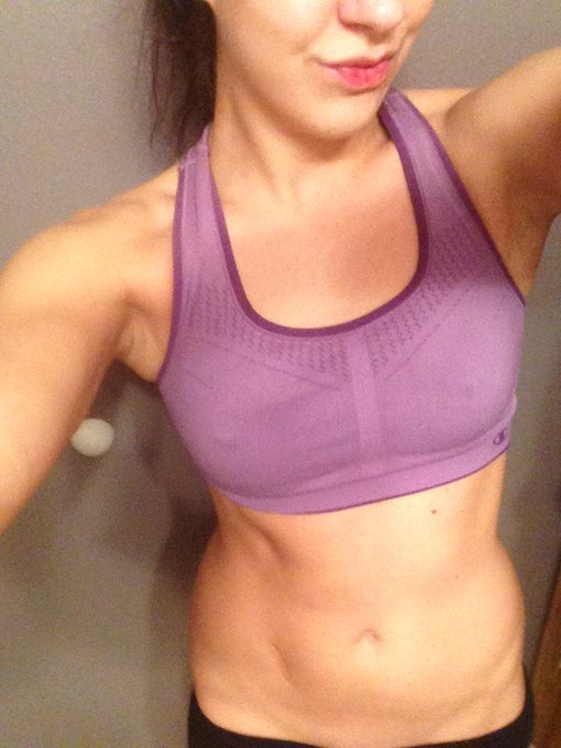 Glad I found my workout motivation today!! Shower time, then see y'all online! Happy Monday!! http://t