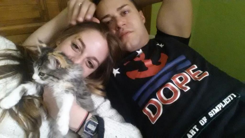 MarioCollado93's tweet photo. Mi vida entera 👫💖💖 http://t.co/FiHfnjTmAn