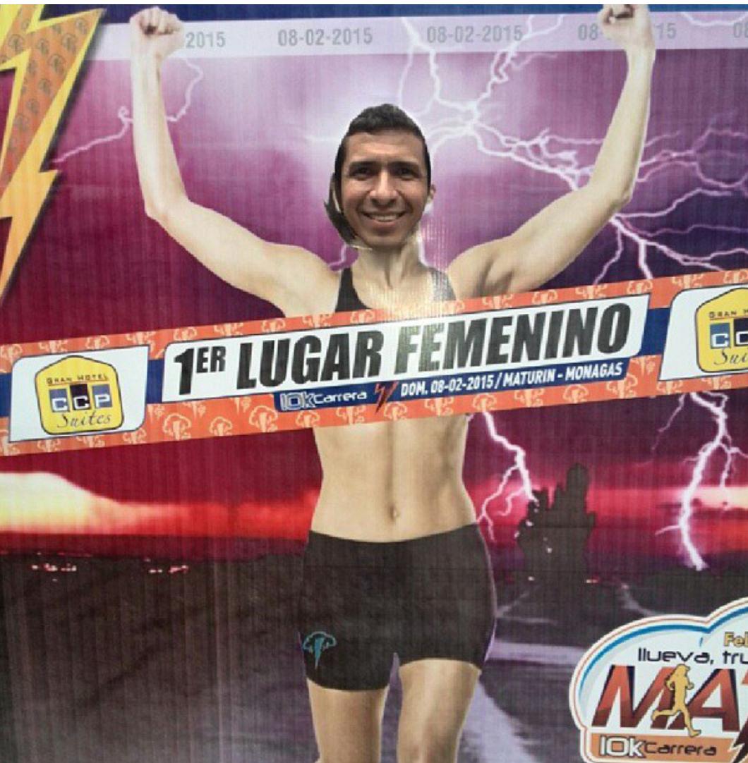Barrigonesrun's tweet photo. Nuestro hermano @rrizquez poniéndole humor al #MaturinCorre2015  "Ganaaamooossss" @maturinrunners http://t.co/ZiWTWnds15