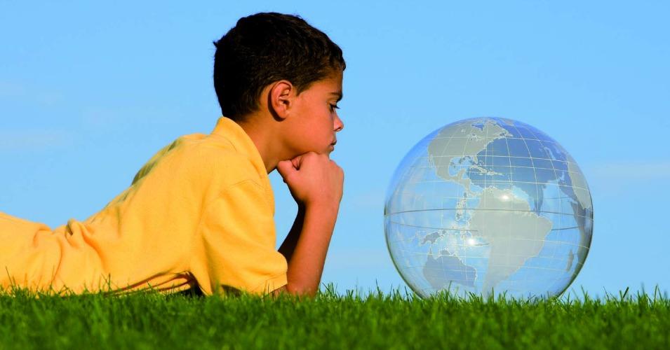 Treaty4Kids's tweet photo. Will the US Government Stand Alone in Rejecting Childrenβs Rights? - http://t.co/ZJmu4OJr2Z #RatifytheCRC http://t.co/ilZqofaP9v