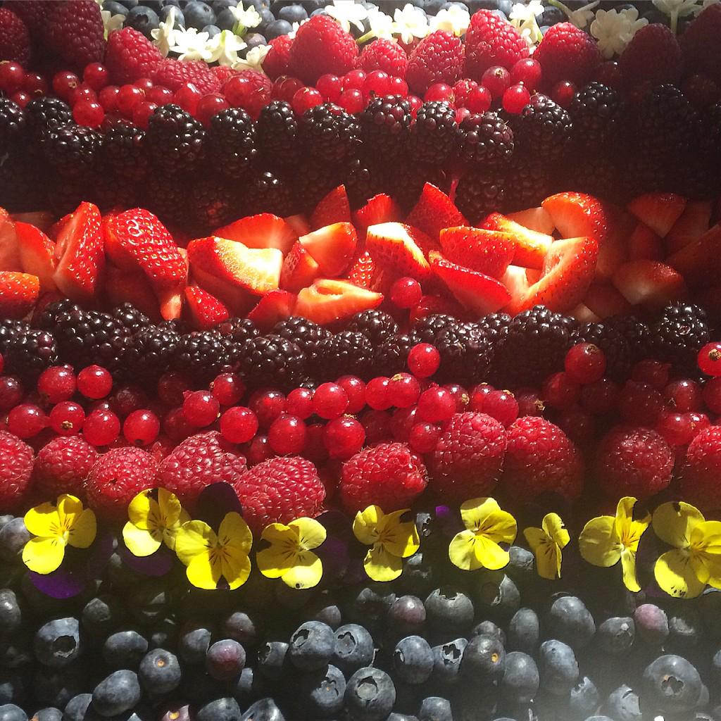 Afternoon break today #feelingfruity #5aday #eatingwell