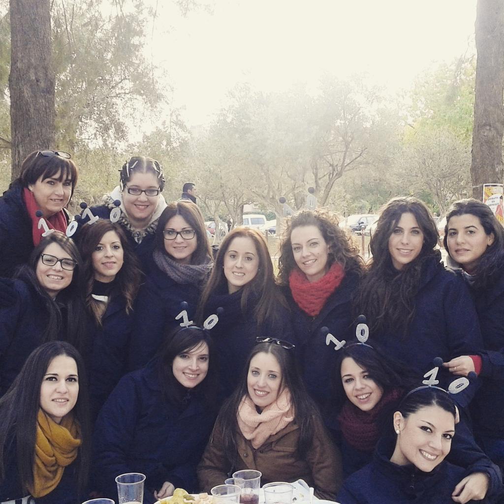 Chicasdelbollo's tweet photo. Empezamos la semana recordando el finde movidito y preparándolo todo para que este finde todo salga ESPECTACULAR!! 🎭💃 http://t.co/kOqASCtlb7