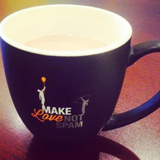 GetROIOnline's tweet image. Coffee is always a good idea on a Monday! #HubSpotLove