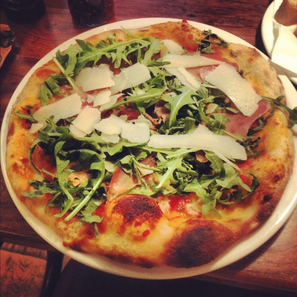 APPARENTLY today is #NationalPizzaDay. Our London favourites are @FrancoMancaPizz <a href="/RoccaSouthKen/">RoccaSouthKensington</a> &amp; <a href="/pizzapilgrims/">Pizza Pilgrims</a>