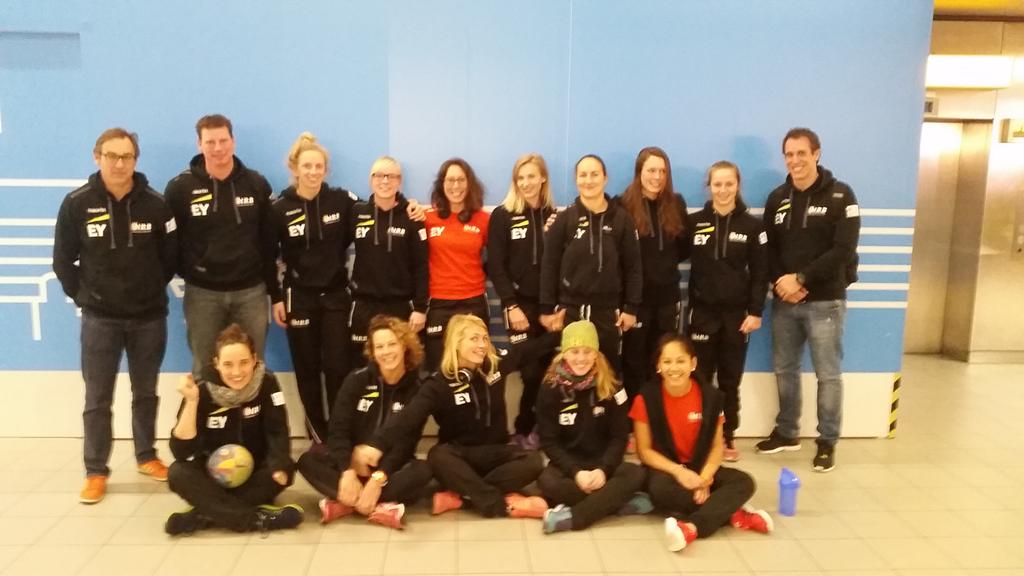 ladies7NL's tweet photo. De Ladies Sevens zijn onderweg naar Las Vegas voor de USA Sevens! Volg ons de komende week via http://t.co/4YBrVkJknP http://t.co/tLgliX0BTt