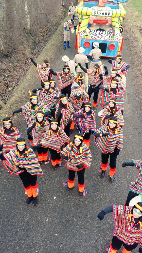 Gisteren een geweldige optocht gelopen in <a href="/CVALBERGEN/">Carnaval Albergen</a> nu volle voorbereidingen voor komend weekend #TEAMWORK