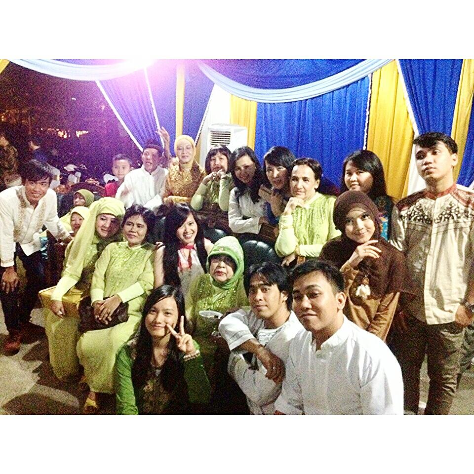 ardiansyahVLEX's tweet photo. Kumpul keluarga.. http://t.co/BVnxqKGmBV