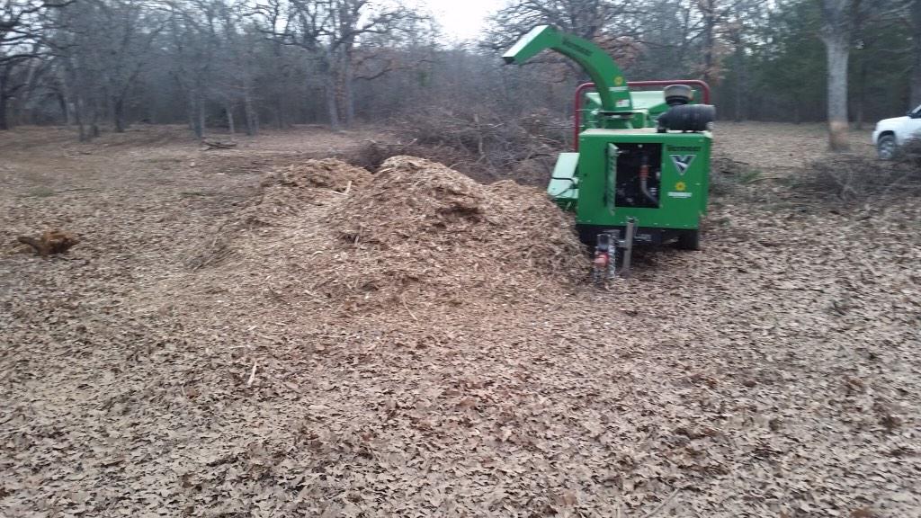 Spectra_PS's tweet image. Spectra hard at work clearing a lot!