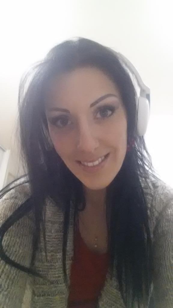 JDufranc's tweet photo. Ma petite bulle pour danser ... acquisition d'un  casque Bluetooth ;) enjoy :) http://t.co/Qjt9sLAhRj