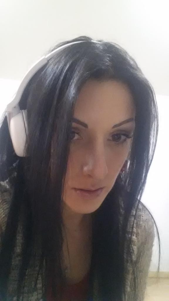 JDufranc's tweet photo. Ma petite bulle pour danser ... acquisition d'un  casque Bluetooth ;) enjoy :) http://t.co/Qjt9sLAhRj