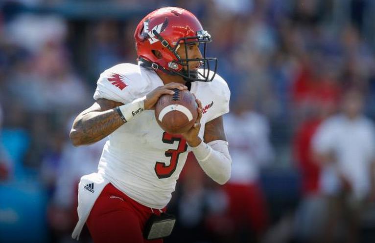 BR_CFB's tweet photo. QB Vernon Adams transfers to Oregon, Adams totaled 41 TDs in 2014 for Eastern Washington. http://t.co/852uUjwumK http://t.co/yZoxxHmcCB