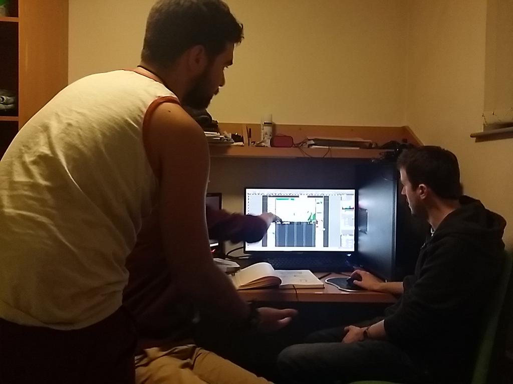 PDTyearbook's tweet photo. Working out the finer details of website design... #pixelperfect #PizzaDay #Grammys2015 #ItsOnUs #LeftSwipeDat http://t.co/TucptnZNx6