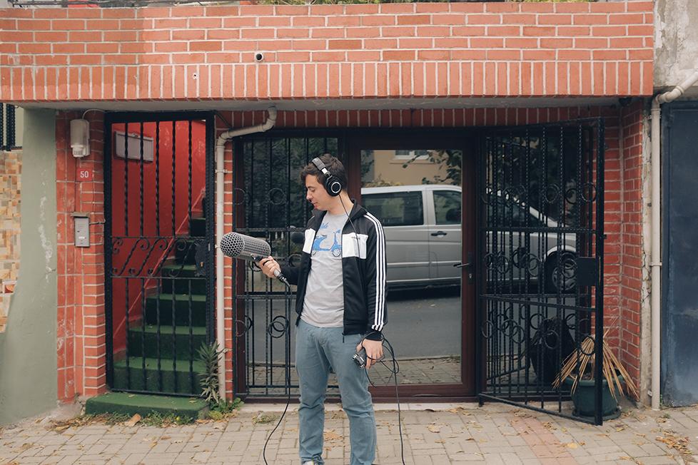 Bir çok korku filmi ve 50'ye yakın sinema filmine ses tasarımı yapan Meriç Erseçgen kat.io'da: kat.io/interviews/mer…