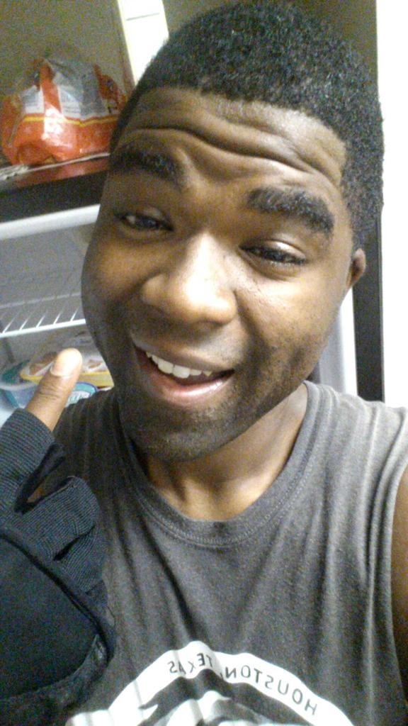 TristanLavish's tweet photo. #DJLWay"@thelaurenway: Men....Twitpic your smile" http://t.co/p74dYFhJBC