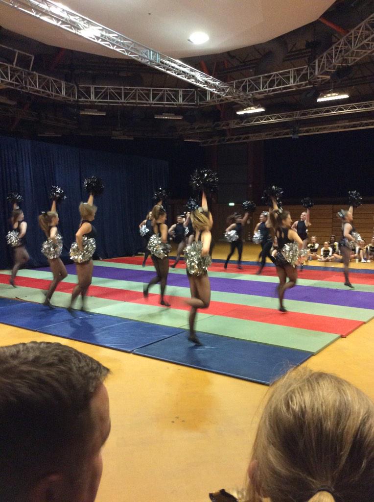 SUSportsOfficer's tweet photo. So good to have the @PomSabrecats and @ShefSabrecats in the black and gold family. #blackandgold http://t.co/P1AyYWePEF