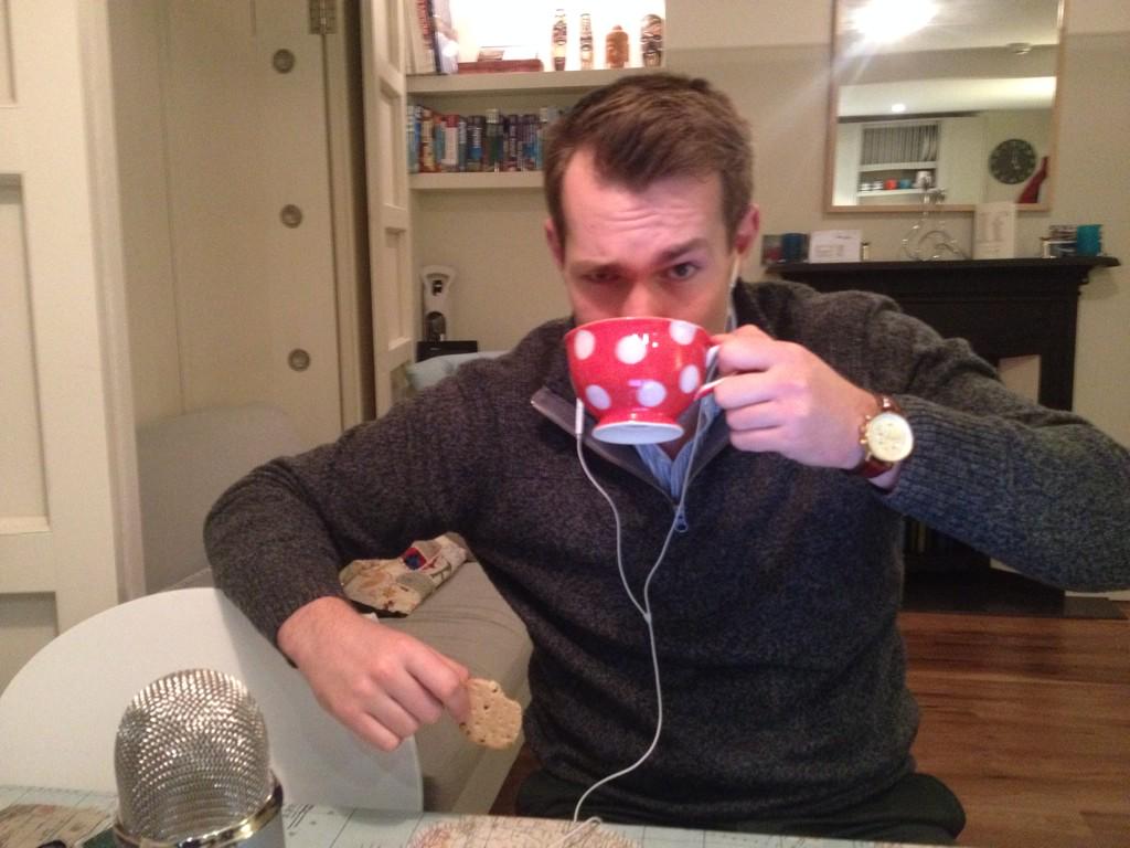 BrekkieWaffles's tweet image. Tea Minus 5 mins to blastoff in Wafflehouse 2 #BrekfastWaffles #2mikes #1will