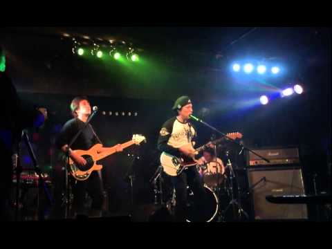 rockmuzikvideo's tweet image. けいおん部ライブ：#3Why aren't you ready?：EIJI &amp;amp; Shimayan BAND @ Space With… dlvr.it/8T4HQl urx2.nu/gPnD