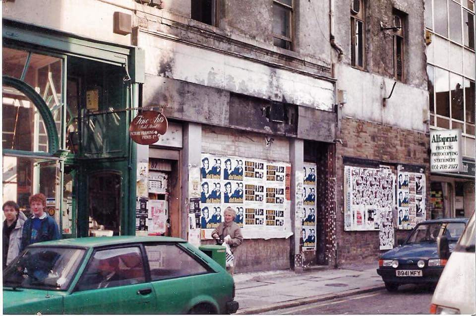 Embedded image permalink