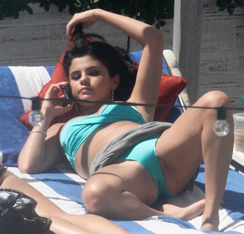 “Selena Gomez spread eagle in bikini For Want More... join me! http://t.co/...