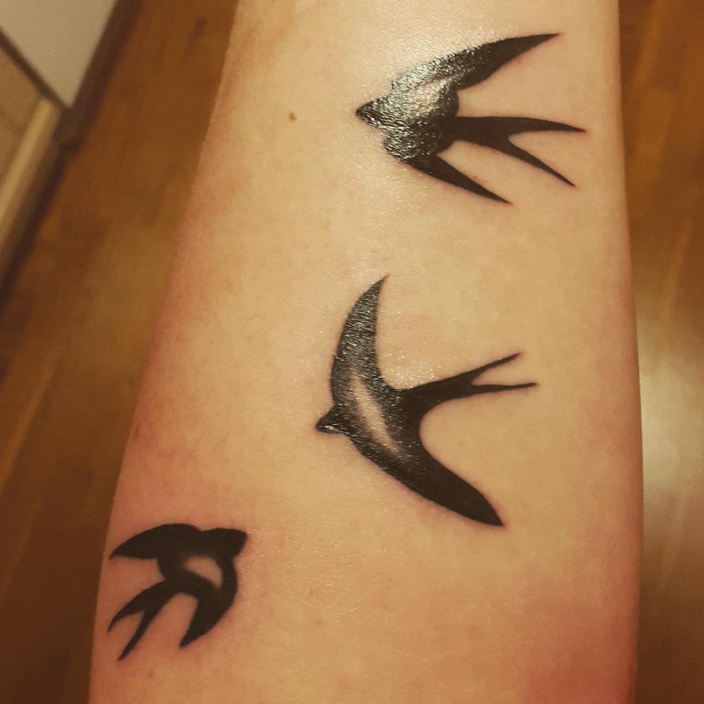 My first tattoo! So beautiful 😍💜