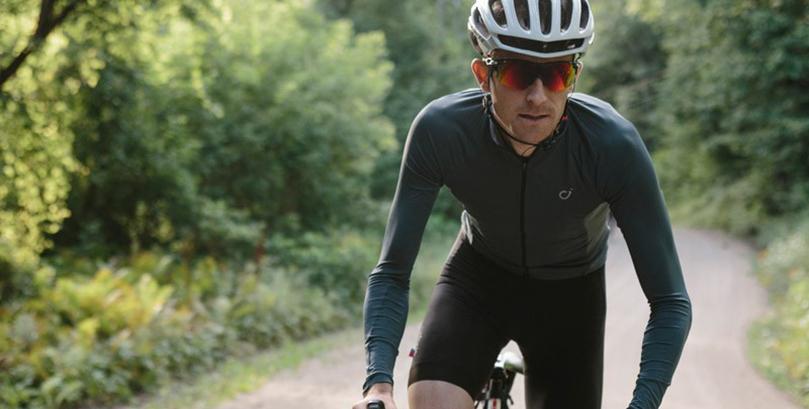 Velocio added more men's pieces! Our thoughts on the light long sleeve jersey and wind vest: oak.ctx.ly/r/2gfde
