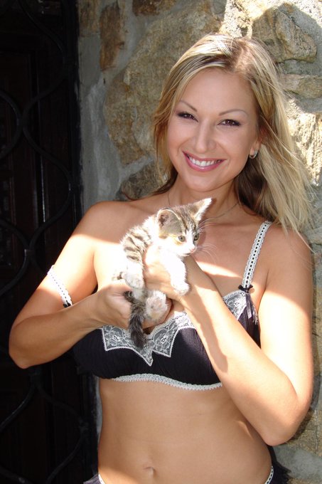 one pussy and one kitty on the stage :) http://t.co/gqhuvAJeNI http://t.co/6W1R8se5mV<a href="/tag/blonde"class="tags"><span>#blonde</span></a><a href="/tag/fetish"class="tags"><span>#fetish</span></a><a href="/tag/czech"class="tags"><span>#czech</span></a><a href="/tag/bigtits"class="tags"><span>#bigtits</span></a><a href="/tag/carolgoldner"class="tags"><span>#carolgoldner</span></a>